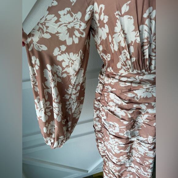 NWT Keepsake The Label Rosa Long Ballon Sleeve Floral Midi Dress Size 8 (AUS 12) - Picture 6 of 13